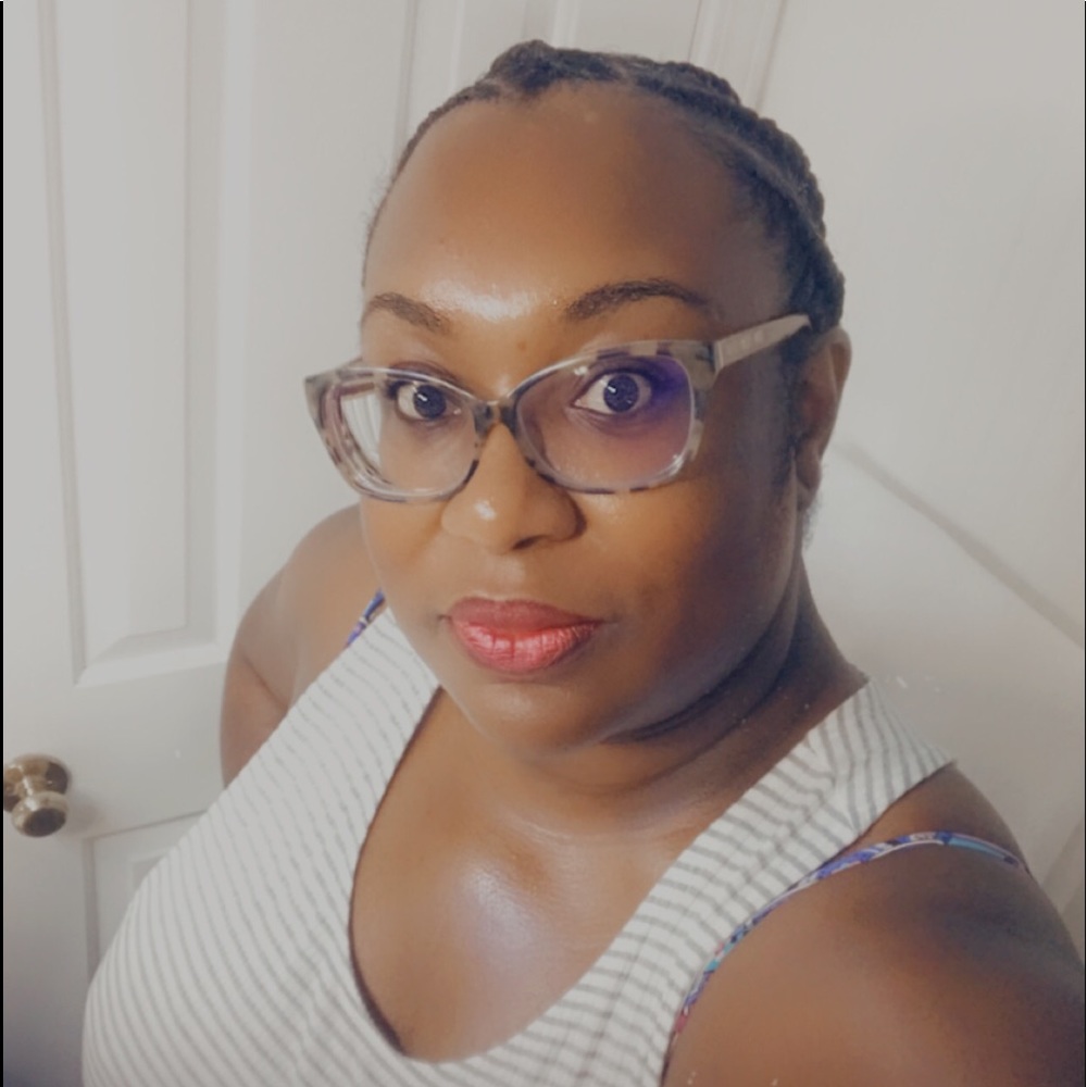 Meet your Posher, Amber